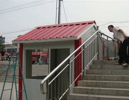 5平米彩鋼活動(dòng)房常用于公園或景區(qū)門(mén)口做保安用房