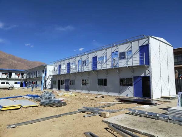 當前活動板房是建筑物不可缺少的房屋